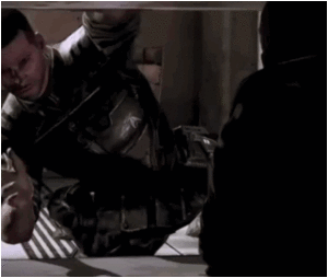 Suits GIF. Films en series Gifs Suits Mike ross Harvey spector 
