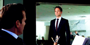 Suits GIF. Films en series Gifs Suits Donna paulsen Sarah rafferty 