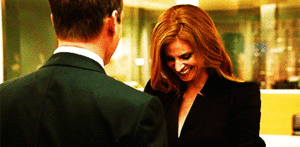 Suits GIF. Films en series Gifs Suits Donna paulsen 