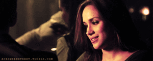 Suits GIF. Films en series Gifs Suits Donna paulsen 