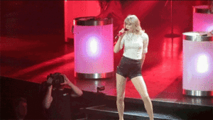 Taylor Swift GIF. Artiesten Taylor swift Gifs Mtv 22 