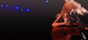 Taylor Swift GIF. Artiesten Taylor swift Gifs Mtv 22 