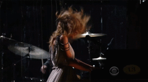 Taylor Swift GIF. Artiesten Taylor swift Gifs Mtv 22 