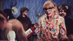 Taylor Swift GIF. Artiesten Taylor swift Bril Gifs Pyjama 