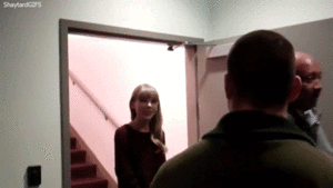 Taylor Swift GIF. Banjo Artiesten Taylor swift Gifs 