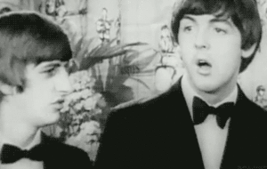 The Beatles GIF. Artiesten The beatles Gifs Glimlach Lachend George harrison 