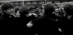 The Beatles GIF. Cartoons Artiesten The simpsons The beatles Gifs Milhouse 