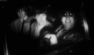 The Beatles GIF. Grappig Artiesten Sneeuw The beatles Gifs Ringo starr John lennon 