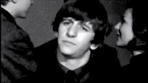 The Beatles GIF. Artiesten The beatles Gifs Retro Zwart en wit 1960 Paul mccartney 1968 Macca 