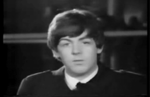 The Beatles GIF. Artiesten The beatles Gifs George harrison Ringo starr Paul mccartney John lennon 60s Yellow submar 