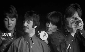 The Beatles GIF. Artiesten Film The beatles Gifs George harrison Ringo starr Paul mccartney John lennon Yellow subma 