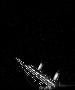 Titanic GIF. Films en series Titanic Leonardo dicaprio Gifs Filmsterren  Elektriciteit Zinken Schip Verduistering 