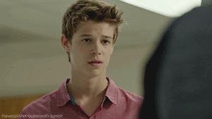 Under The Dome GIF. Films en series Under the dome Gifs S1 Joe mcalister Colin ford Het uitbreken Myedittime 