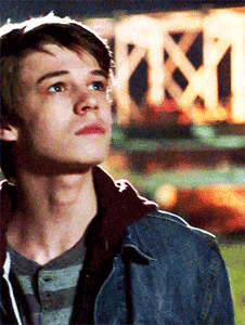 Under The Dome GIF. Jongen Films en series Under the dome Joe Gifs Colin ford 