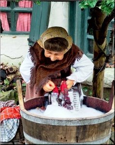 Plaatjes Efteling Was Tombe Wasvrouwtje